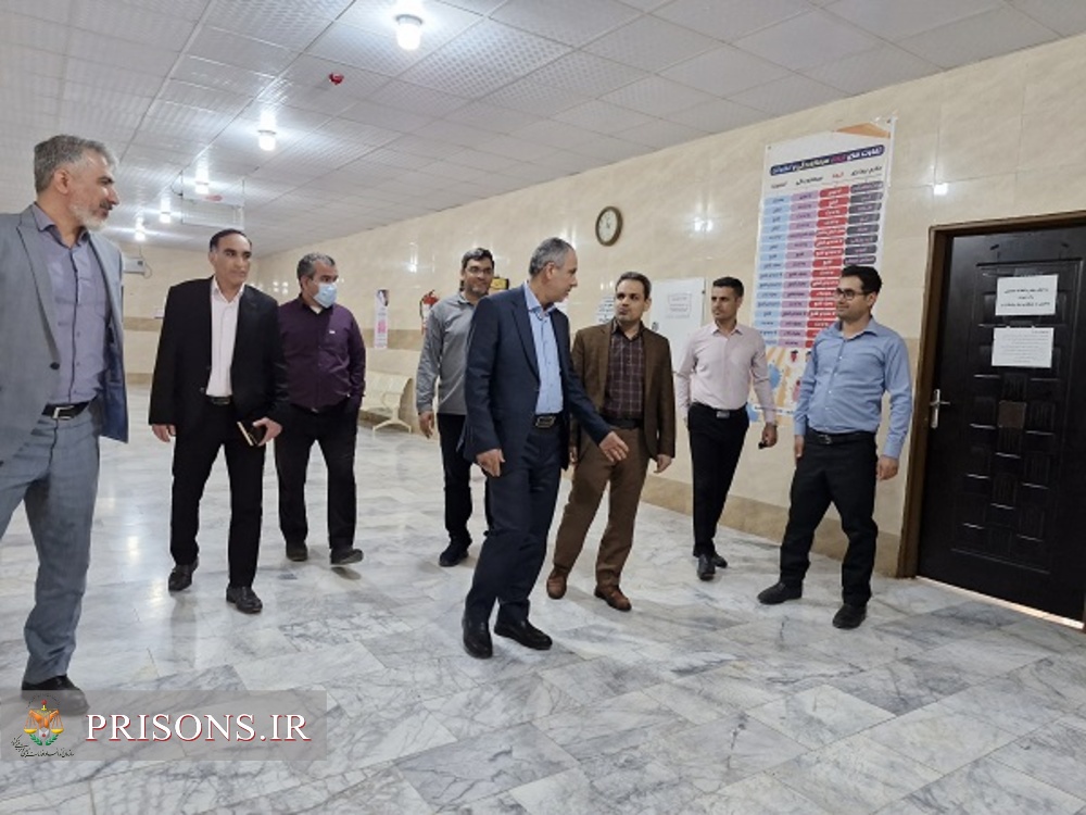 بازدید مدیر کل زندان های بوشهر از زندان مرکزی استان