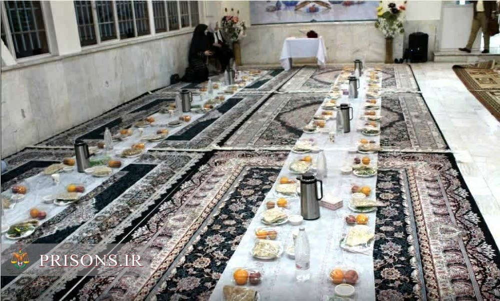 ضیافت معنوی افطار ویژه خانواده زندانیان شهرستان نیشابور
