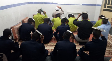 طنین نوای «یا رب یا رب» در شب بیست‌ویکم ماه رمضان در زندان‌های استان یزد