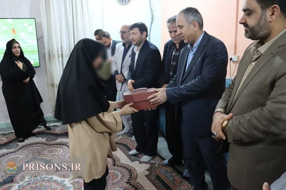 بازدید رئیس‌کل دادگستری و مدیرکل زندان‌های بوشهر از خانه نگهداری کودک و نوجوان بهزیستی