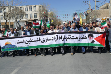 گردهمایی پرشور کارکنان زندان‌های استان مرکزی در راهپیمایی روز قدس