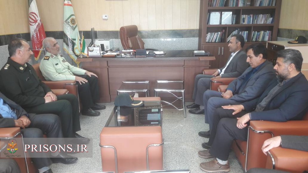 دیدار تعاملی مدیرکل زندانها با فرمانده انتظامی استان کردستان