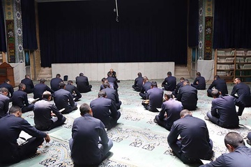 برگزاری محفل انس با قرآن سربازان وظیفه ندامتگاه کرج