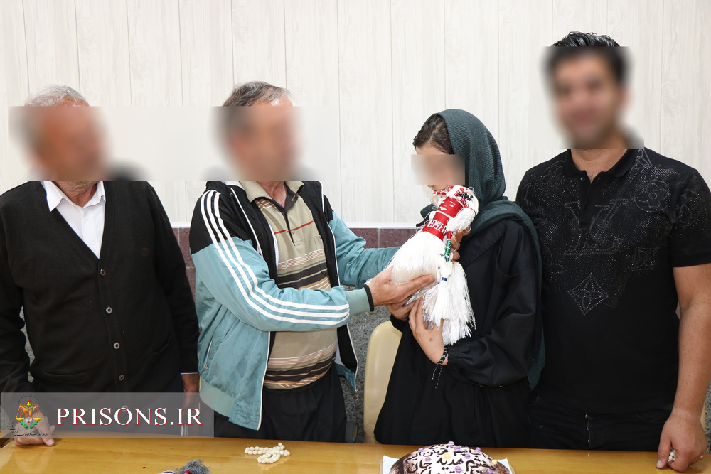 فرزند زندانی مجتمع ندامتگاهی قزلحصار چهارده سالگی را در کنار پدر جشن گرفت