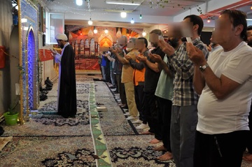 اقامه نماز عید فطر در مراکز اصلاحی و تربیتی استان تهران