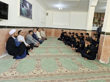 برگزاری جلسه پرسش و پاسخ مدیرکل زندان‌های بوشهر با سربازان وظیفه زندان مرکزی استان