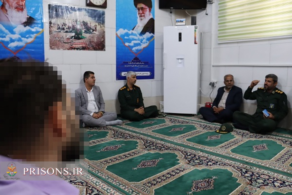 برگزاری جلسه تشریح و تبیین عملیات <وعده صادق> در زندان نظامیان استان بوشهر
