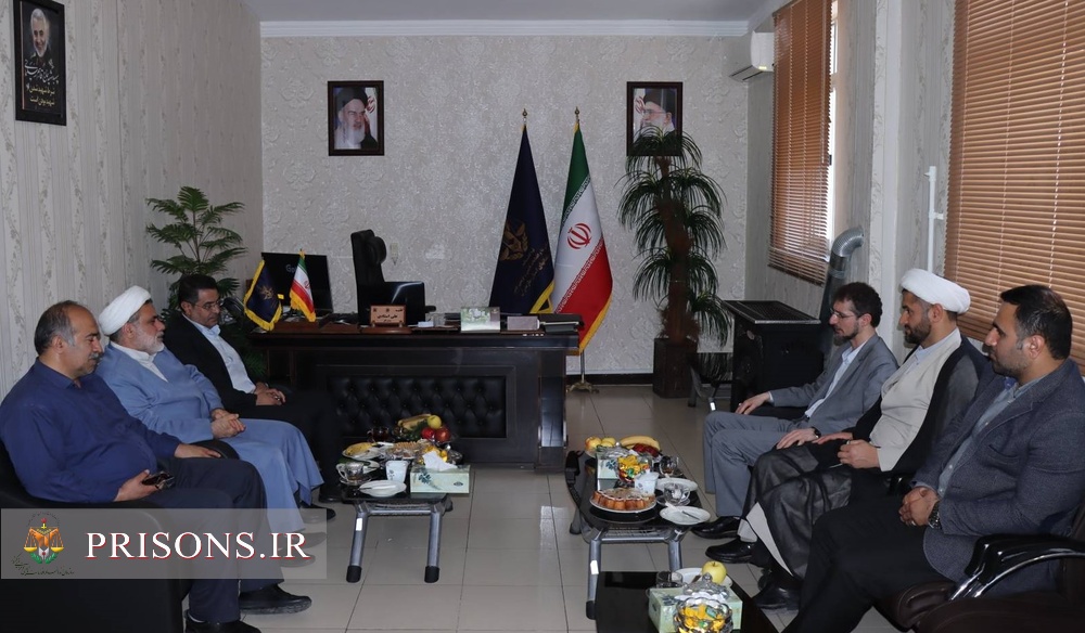 دیدار مدیرکل کمیته امداد امام خمینی(ره) با مدیرکل زندان‌های استان مازندران