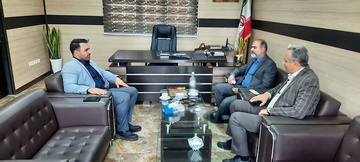 نشست رئیس سازمان فرهنگی، هنری و ورزشی شهرداری فردیس با رئیس ندامتگاه فردیس