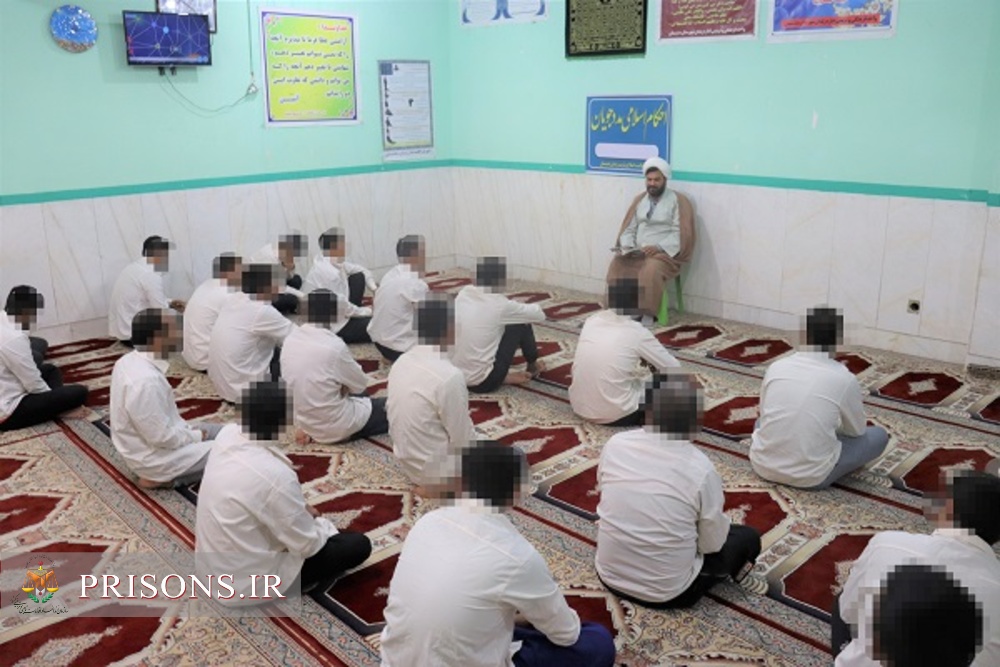 برگزاری دوره‌های آموزشی عقیدتی و مهارت‌های اساسی زندگی در زندان دشتستان