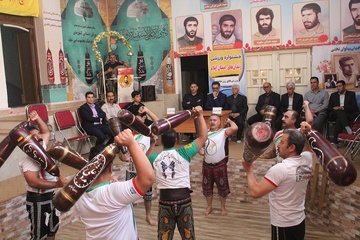 گرامیداشت هفته ترویج فرهنگ ورزش پهلوانی و زورخانه‌ای در زندان مرکزی ایلام