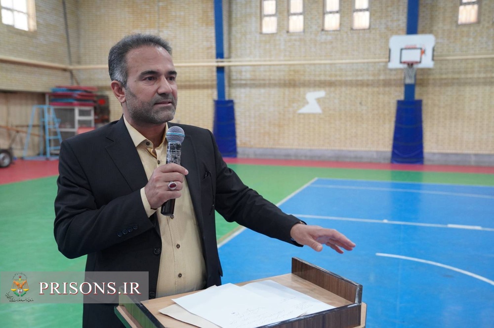برگزاری مسابقات فوتسال جام ادارات سنندج به میزبانی اداره کل زندانهای استان کردستان