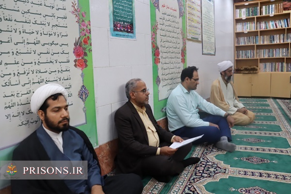 از معلمین ودانش آموزان برتر در کانون اصلاح وتربیت بوشهر تجلیل شد