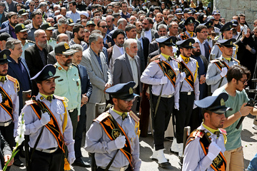 پیکر مطهر شهید گمنام در یادمان شهدای سازمان زندان‌ها آرام گرفت