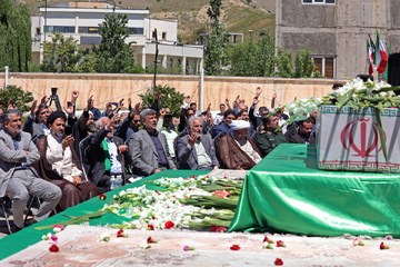 پیکر مطهر شهید گمنام در یادمان شهدای سازمان زندان‌ها آرام گرفت