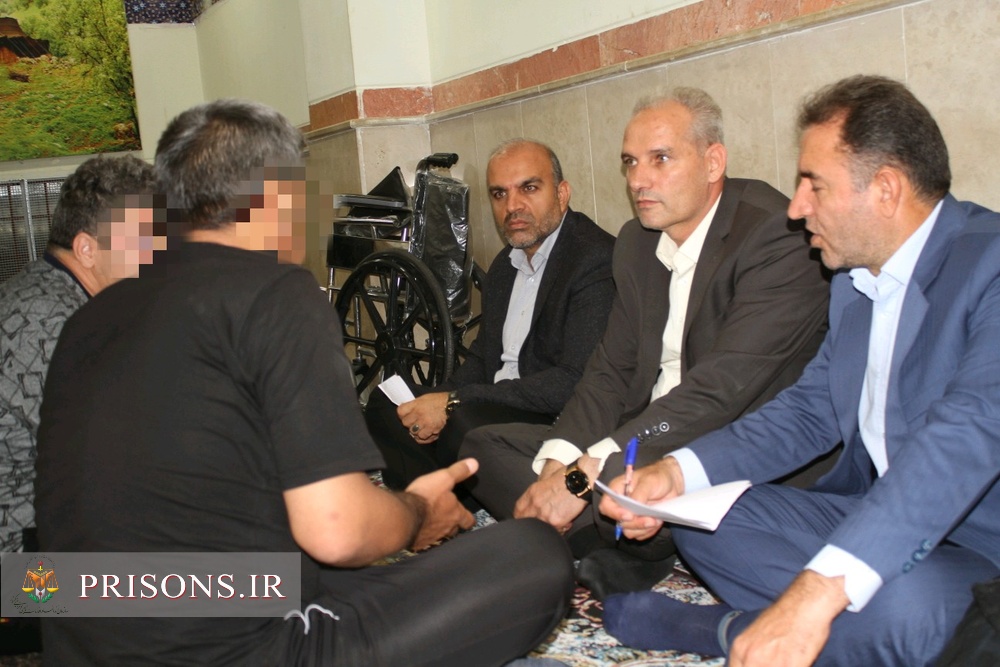 دیدار مدیرکل زندان‌های استان ایلام با زندانیان