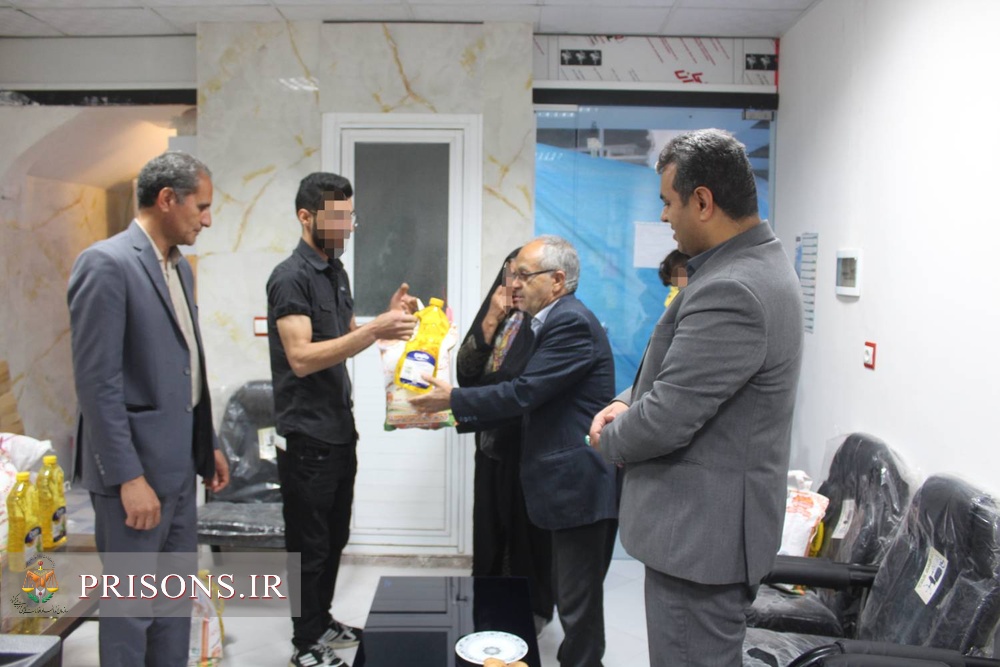 اهداء ۱۵۰ بسته کمک معیشتی به خانواده زندانیان نیازمند در شهربابک