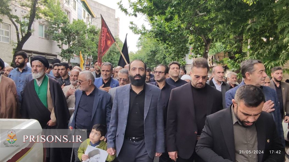 حضور کارکنان زندان تویسرکان در مراسم وداع با رئیس جمهور