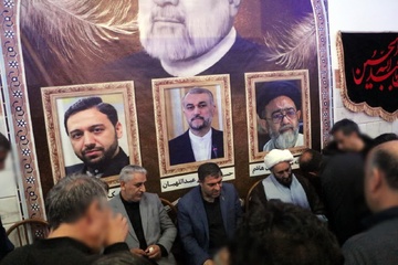 مراسم بزرگداشت شهادت رئیس‌جمهور و شهدای راه خدمت در زندان تبریز