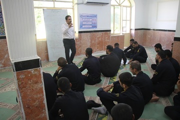 برگزاری کارگاه آموزش نقشه‌کشی ساختمان در زندان مرکزی استان بوشهر