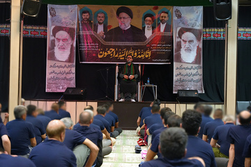 بزرگداشت ارتحال امام خمینی(ره) و شهدای قیام 15 خرداد در زندان مرکزی یزد