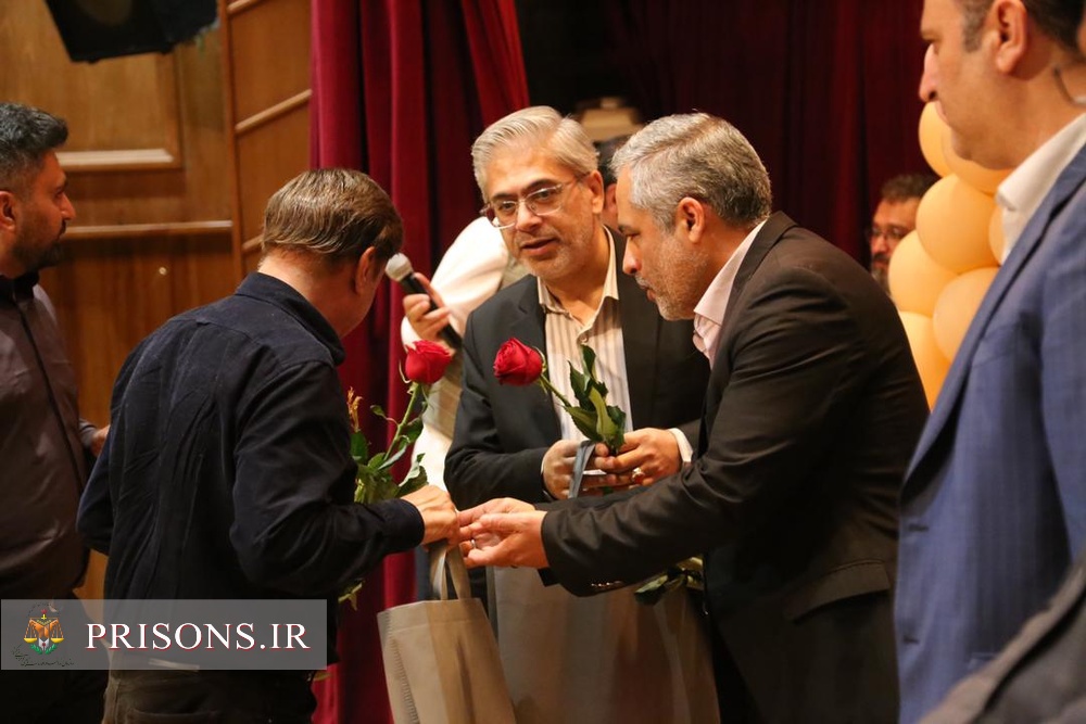 جشن نسیم مهر در قزوین برگزار شد
