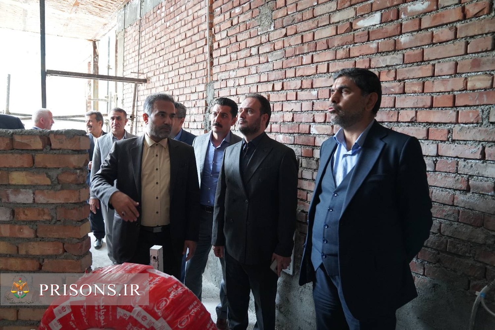 بازدید مدیرکل دیوان محاسبات و مدیرکل زندانهای استان کردستان از زندانهای سقز و بانه