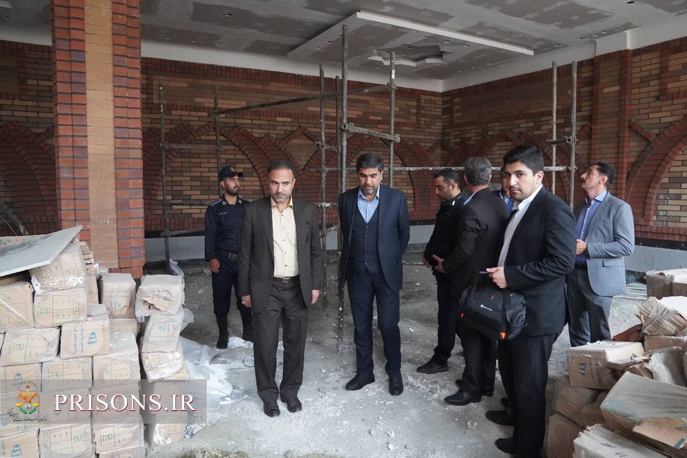 مدیرکل دیوان محاسبات و مدیرکل زندان‌های استان کردستان از زندانهای سقز و بانه بازدید کردند