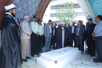 مراسم گرامیداشت «چهلمین روز خاکسپاری پیکر مطهر شهید گمنام دفاع مقدس» در ستاد سازمان زندان‌ها