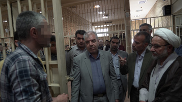 پرسش و پاسخ مدیرکل زندانهای استان با زندانیان اردوگاه کار درمانی و حرفه آموزی