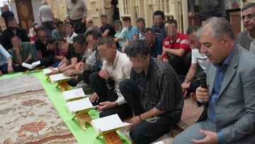 تقدیر از ۵۲ فعال قرآنی اردوگاه کاردرمانی و حرفه‌آموزی شهرستان خوی 