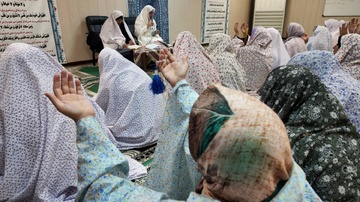 نجوای قرائت دعای عرفه در زندان‌های استان تهران