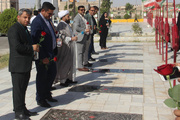 حضور کارکنان مراکز تامینی و تربیتی سیستان‌وبلوچستان در مراسم غبارروبی و عطر افشانی مزار شهدا
