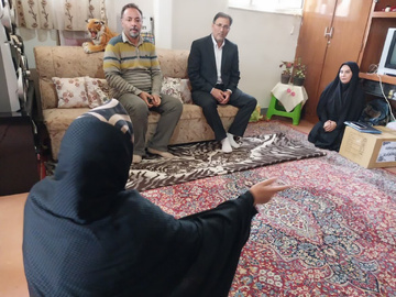 دیدار مدیرکل زندان‌های آذربایجان شرقی با خانواده زندانیان به مناسبت هفته قوه قضائیه