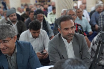 حضور مدیرکل و کارکنان زندانهای استان کردستان در نماز جمعه