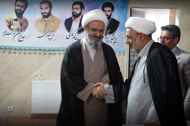 دیدارمدیرکل زندان‌های استان سمنان و اعضای شورای قضایی با نماینده ولی فقیه