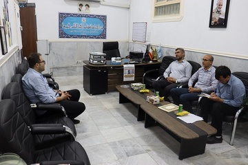  نشست تعاملی رئیس اداره توسعه و همکاری‌های کتابخانه‌های عمومی استان بوشهر در زندان دشتستان 