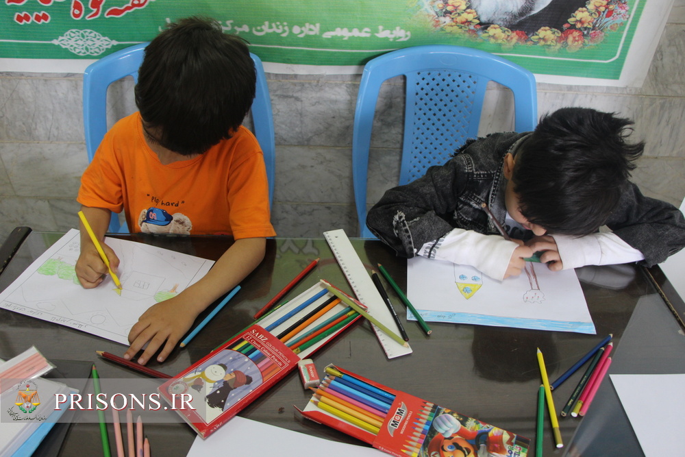 مسابقه نقاشی ویژه فرزندان زندانیان اردبیل برگزار شد