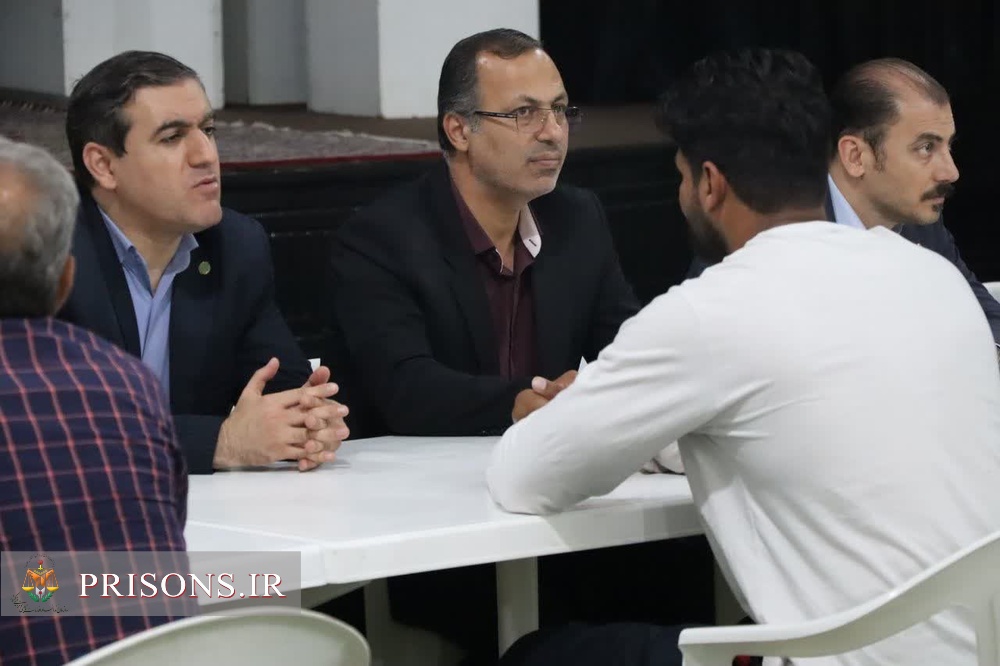 معاضدت حقوقی رایگان وکلا به زندانیان زندان مرکزی قزوین