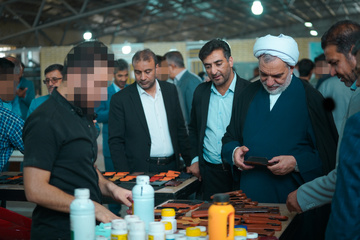 بازدید از کارگاه‌های اشتغال زندان مرکزی کرمان