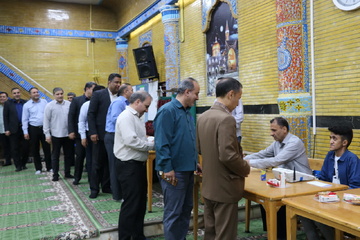 مشارکت حداکثری کارکنان، سربازان و زندانیان زندان‌های کرمانشاه در پای صندوق رأی