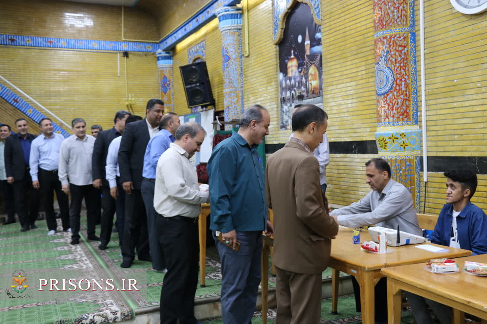 مشارکت حداکثری کارکنان، سربازان و زندانیان زندان‌های کرمانشاه در پای صندوق رأی