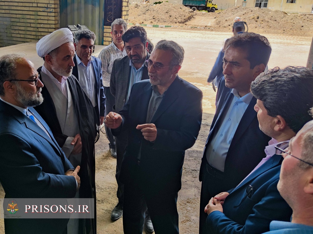 بازدید مقامات ارشد قضایی و اجرایی از سوله اشتغال طرح خوابگاه-کارگاه زندان اردبیل