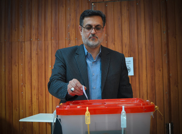 بازدید دادستان و عضو هیات اجرایی انتخابات ریاست جمهوری از زندان مرکزی اصفهان