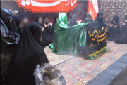 اجرای مراسم شیرخوارگان حسینی در زندان فردیس