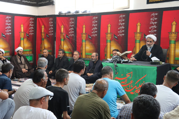پذیرایی گروه جهادی خیّرین امام جواد(ع) از زندانیان رای باز