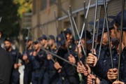 آئین عزاداری سنتی «شاخسی واخسی» سربازان زندان ارومیه در ظهر عاشورا