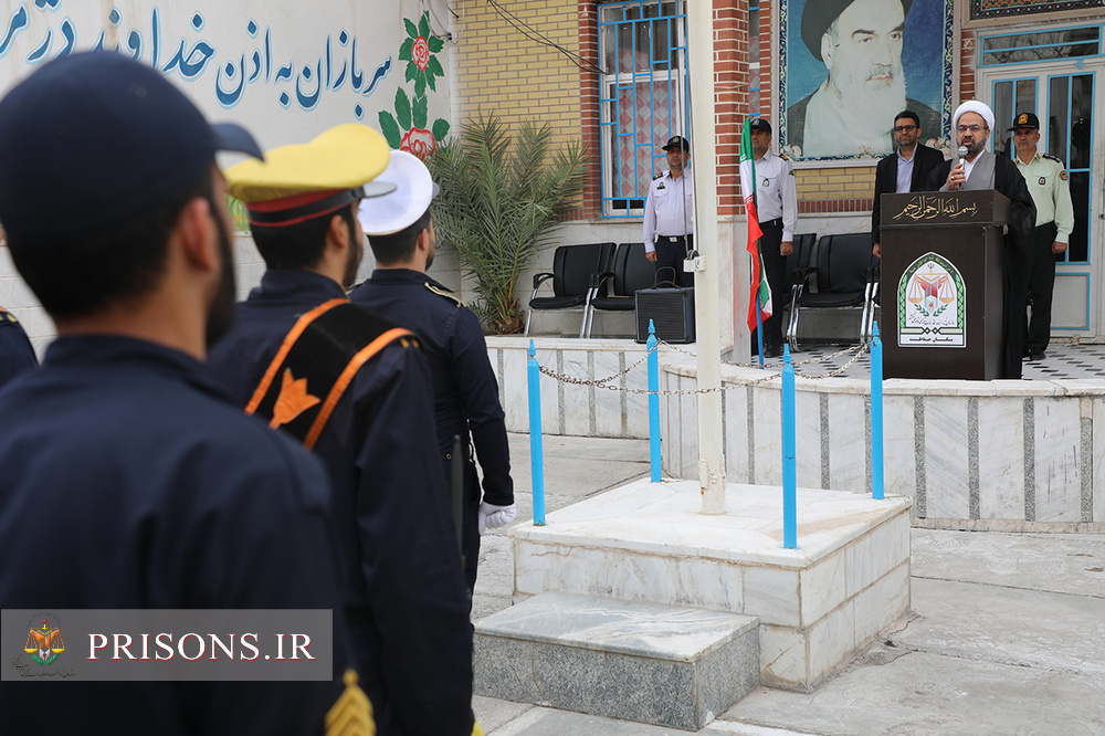 تقدیر از سربازان وظیفه زندان‌های استان قم همزمان با روز سرباز