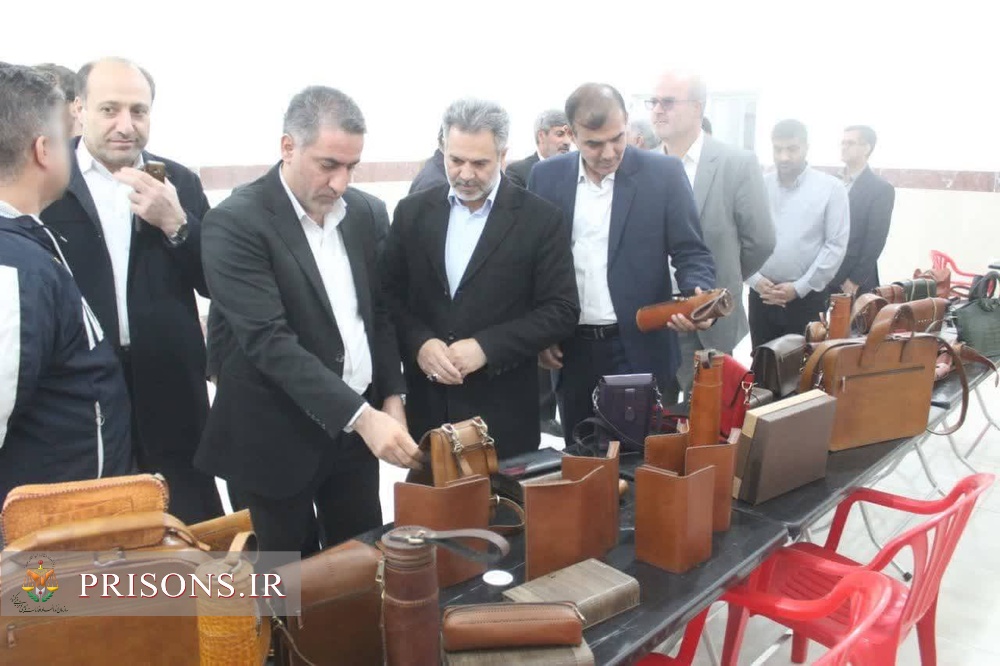 مدیران ستادی سازمان زندان‌ها از مراکز اصلاحی و تربیتی لرستان بازدید کردند