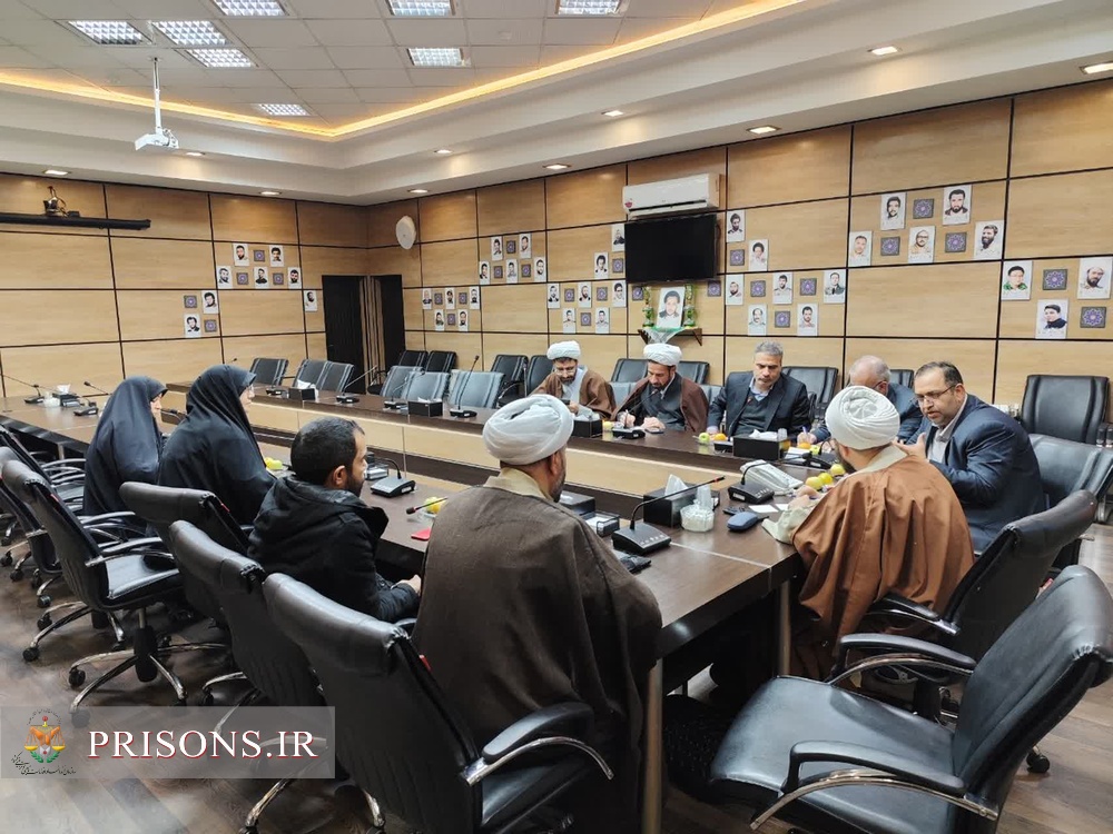 دیدار مدیرکل زندان‌های خراسان رضوی با مدیرکل بنیاد شهید و امور ایثارگران استان